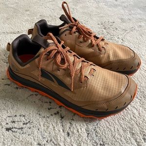 Altra Lone Peak 6
